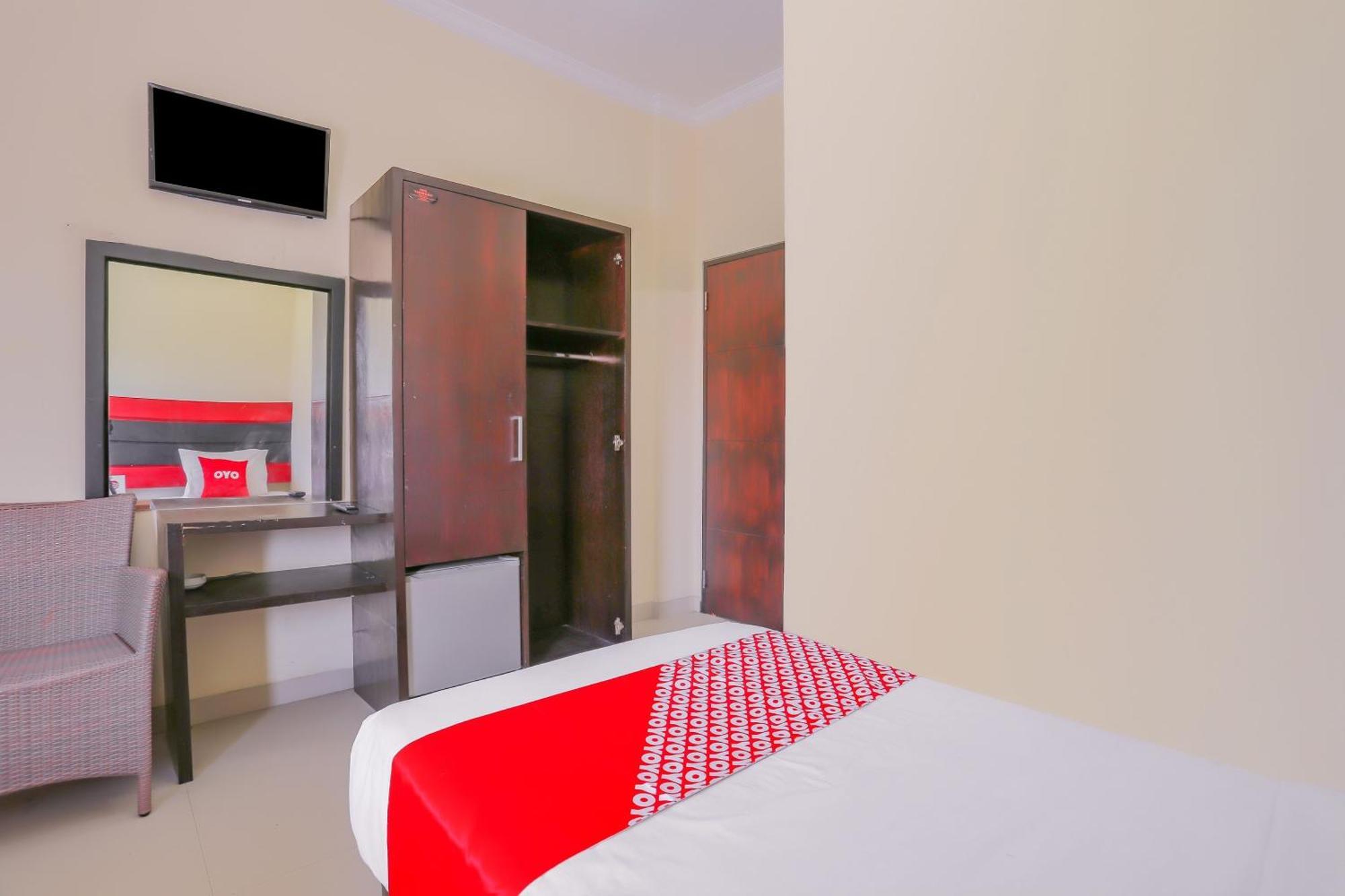 Oyo 4012 Ari Beach Inn 庫塔 外观 照片