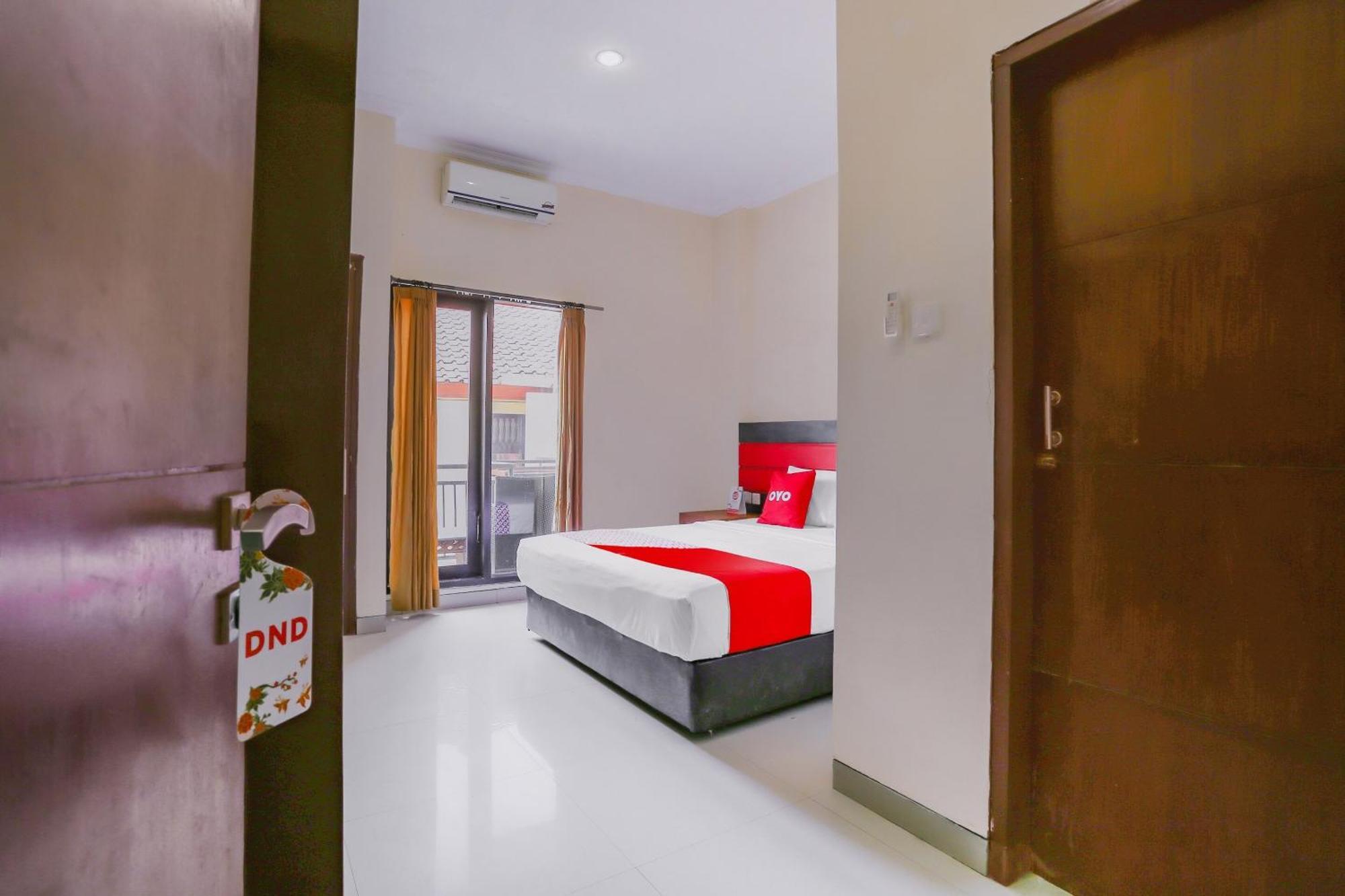 Oyo 4012 Ari Beach Inn 庫塔 外观 照片