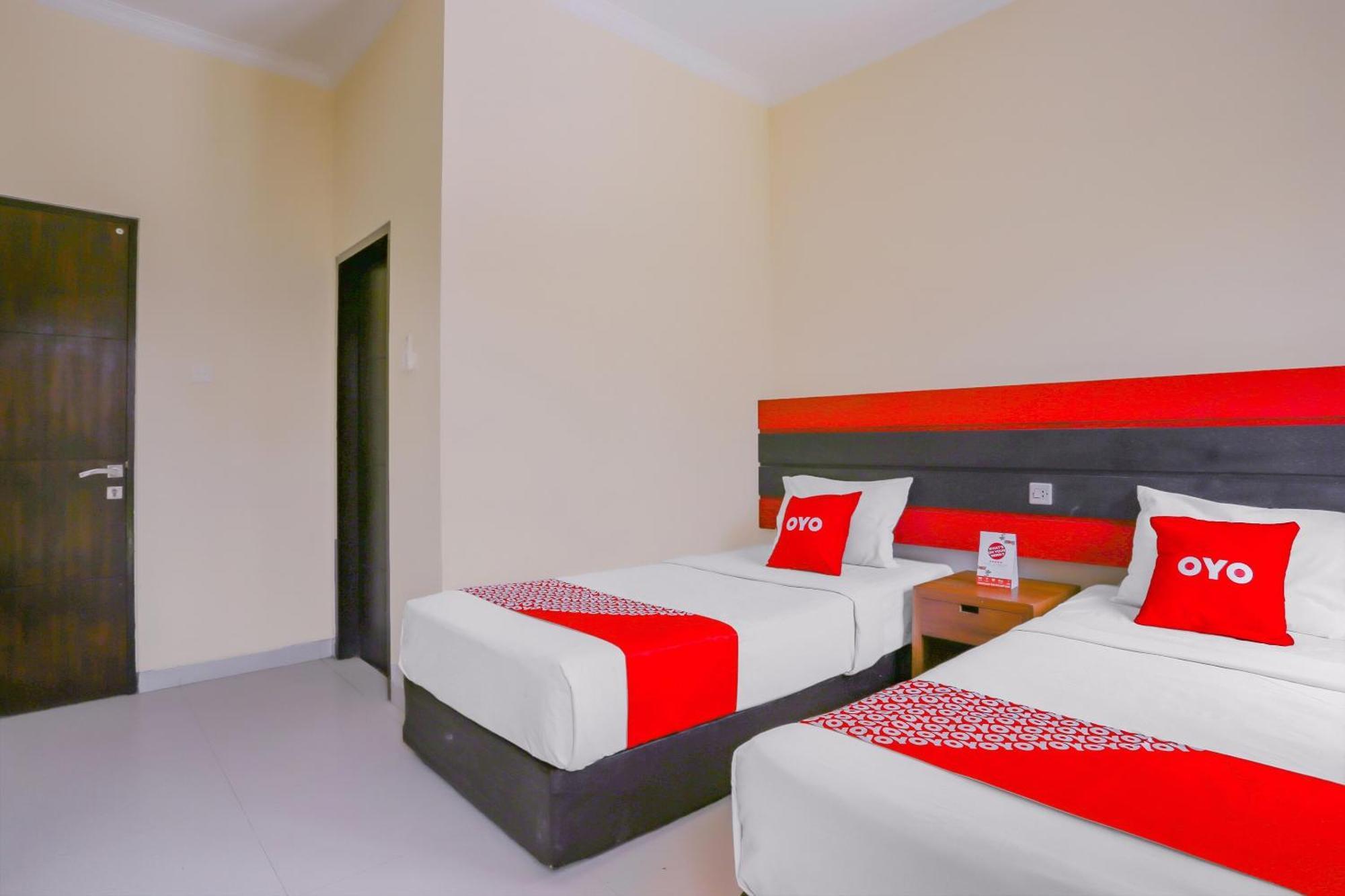 Oyo 4012 Ari Beach Inn 庫塔 外观 照片
