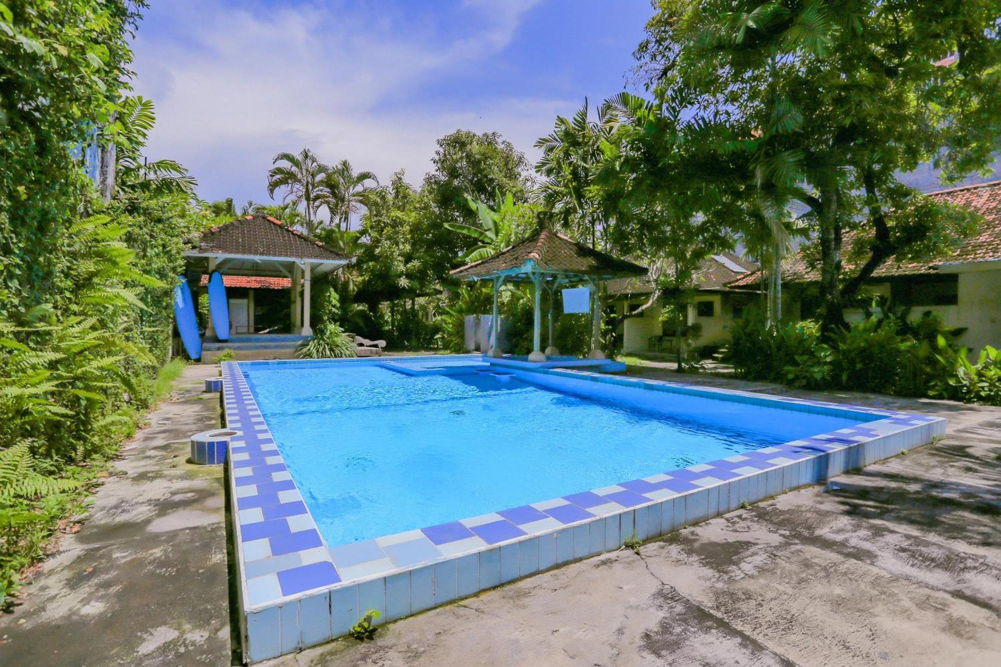 Oyo 4012 Ari Beach Inn 庫塔 外观 照片