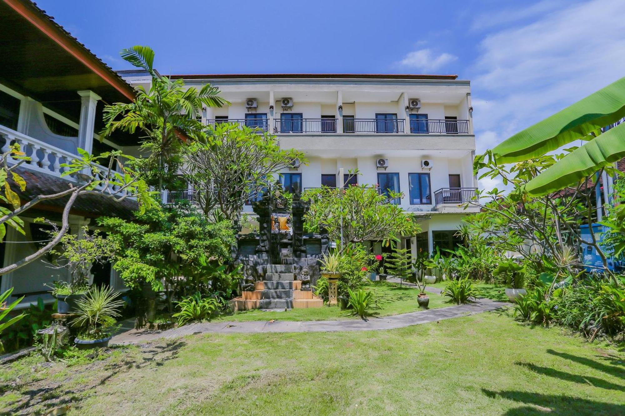 Oyo 4012 Ari Beach Inn 庫塔 外观 照片